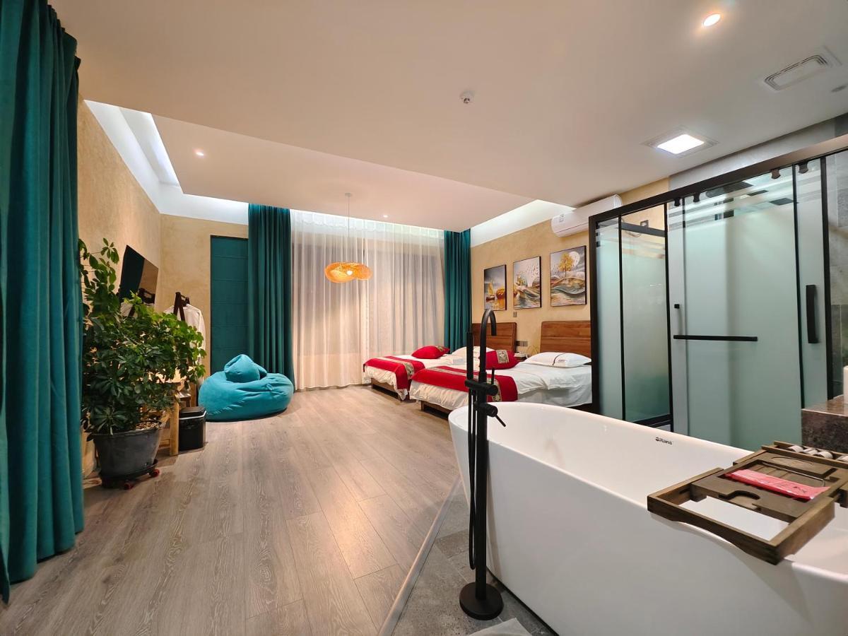 Super Invincible All Seaview Villa ต้าหลี่ ภายนอก รูปภาพ