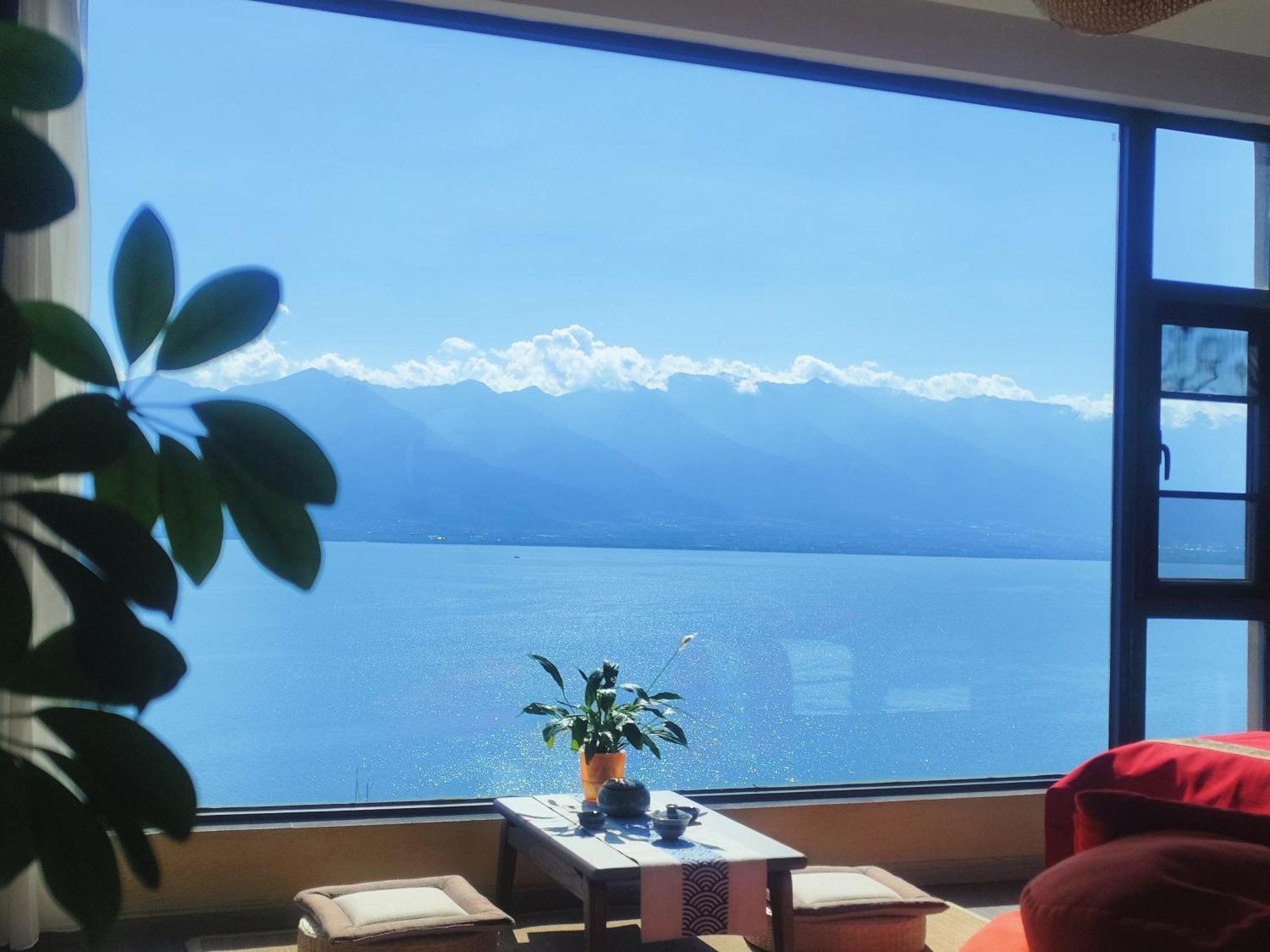 Super Invincible All Seaview Villa ต้าหลี่ ภายนอก รูปภาพ