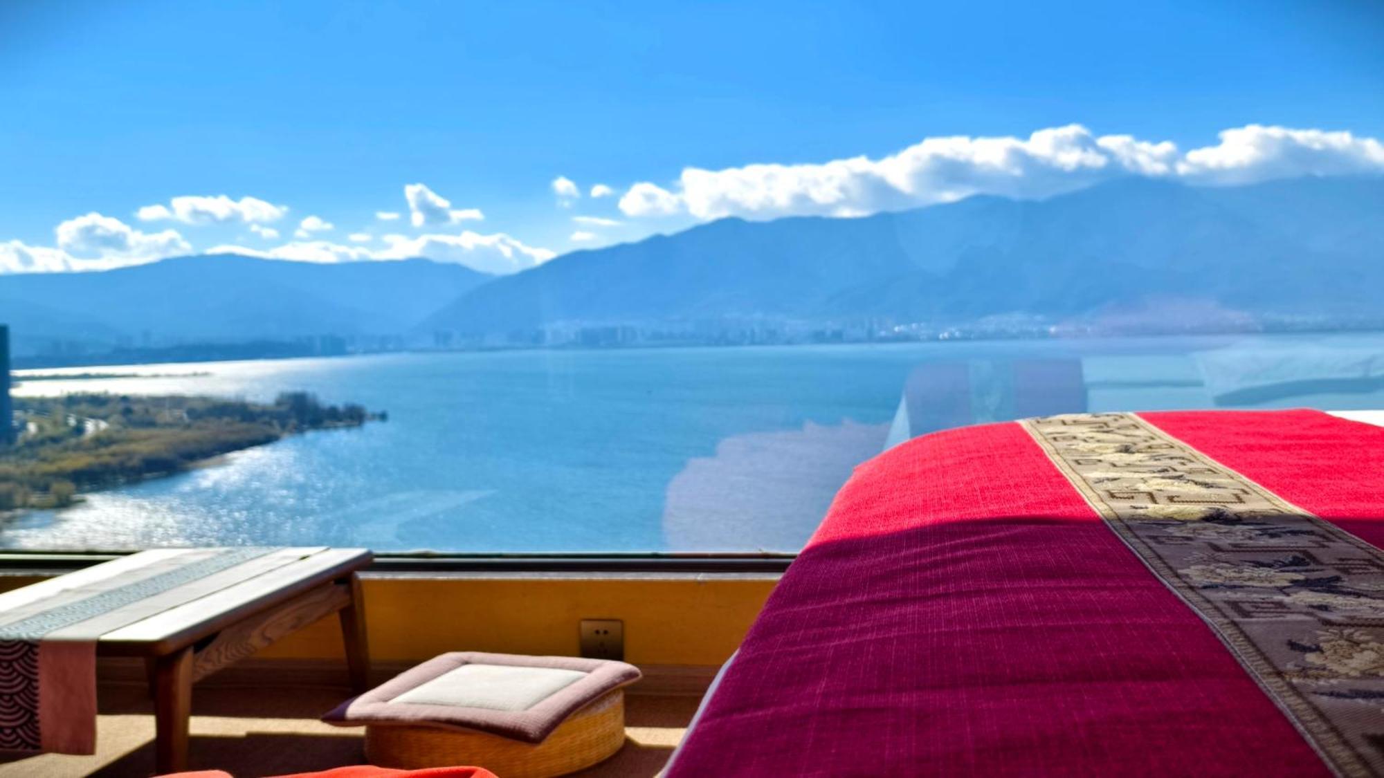 Super Invincible All Seaview Villa ต้าหลี่ ภายนอก รูปภาพ