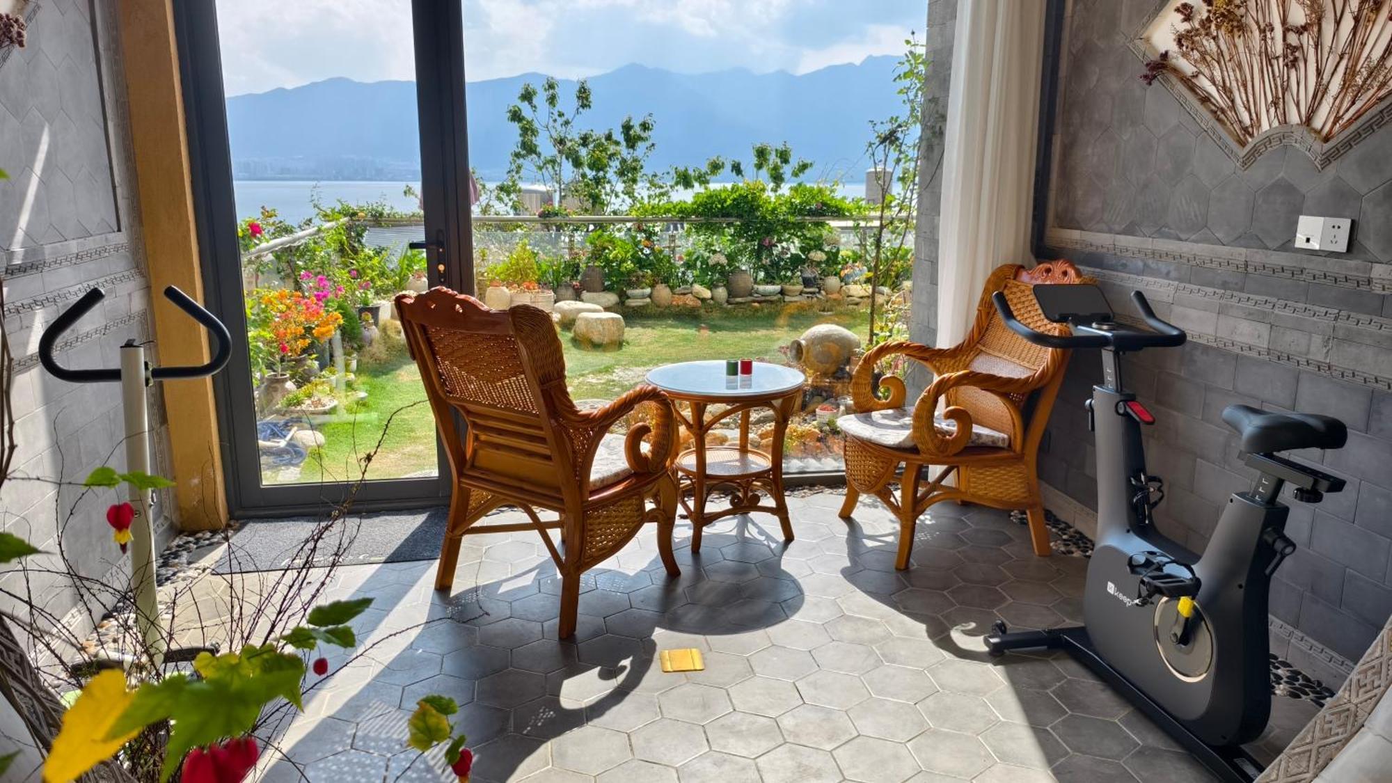 Super Invincible All Seaview Villa ต้าหลี่ ภายนอก รูปภาพ
